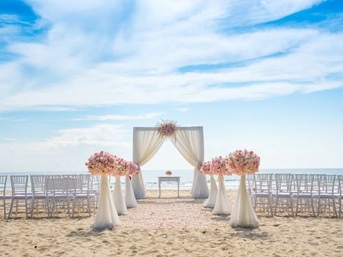 beach-destination-wedding-shutterstock-730503061