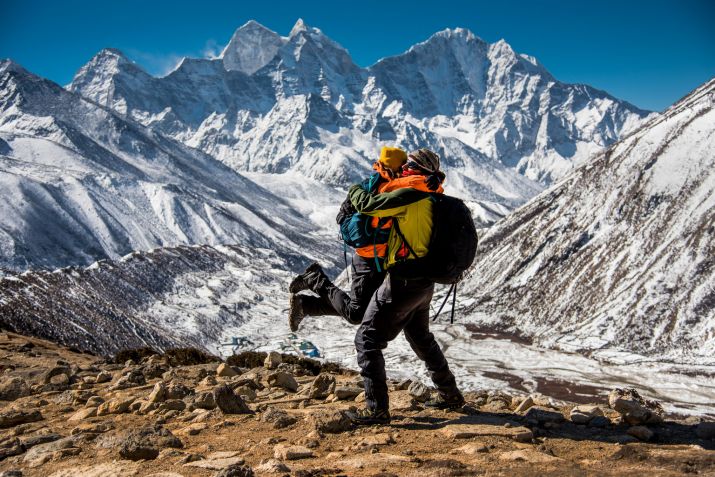 5915f1ed60650a1e008b4648-1536-1025-1494754192