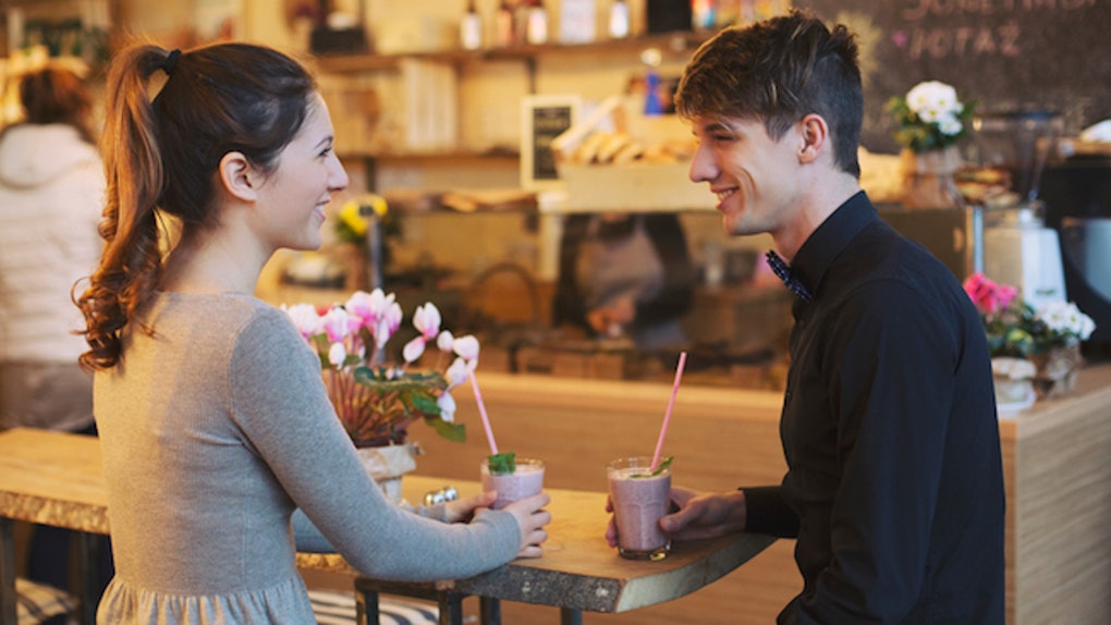 man-woman-first-date-smiling
