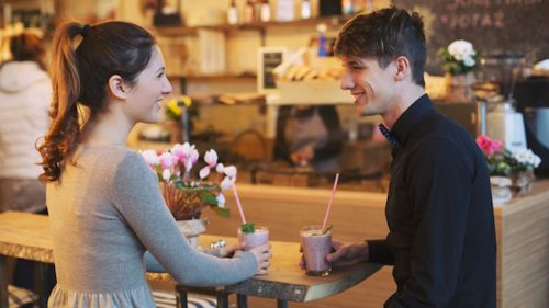 man-woman-first-date-smiling