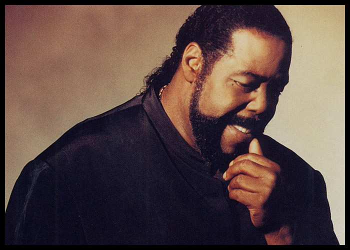 barrywhite-111317-lt
